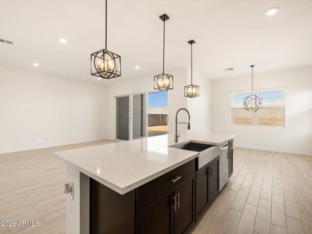 17779 W ILLINI Street, Goodyear, AZ 85338