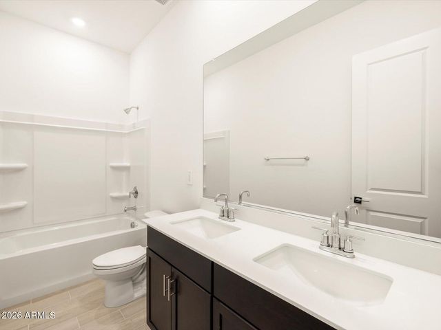 17779 W ILLINI Street, Goodyear, AZ 85338