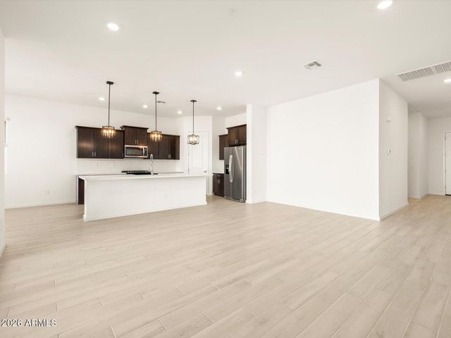 17779 W ILLINI Street, Goodyear, AZ 85338