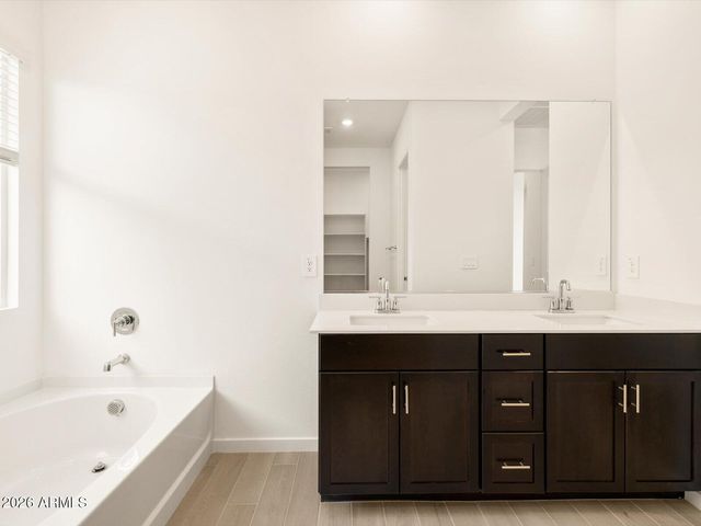 17779 W ILLINI Street, Goodyear, AZ 85338