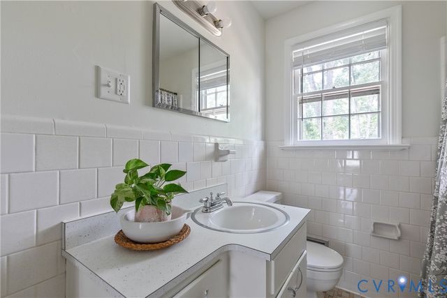 200 Stanmore Rd, North Chesterfield, VA 23236