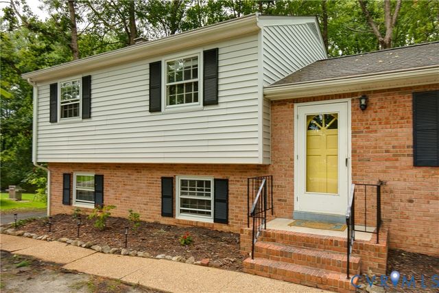 200 Stanmore Rd, North Chesterfield, VA 23236