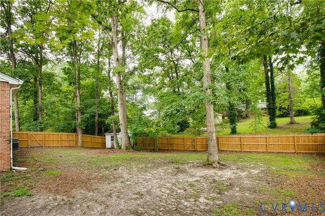 200 Stanmore Rd, North Chesterfield, VA 23236
