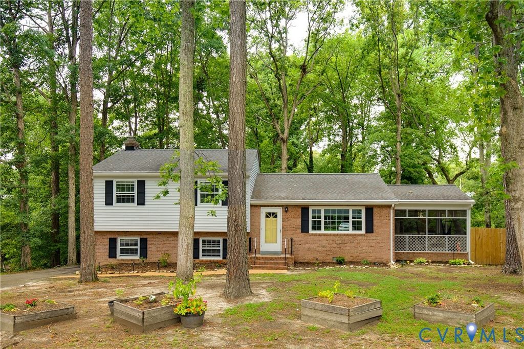 200 Stanmore Rd, North Chesterfield, VA 23236