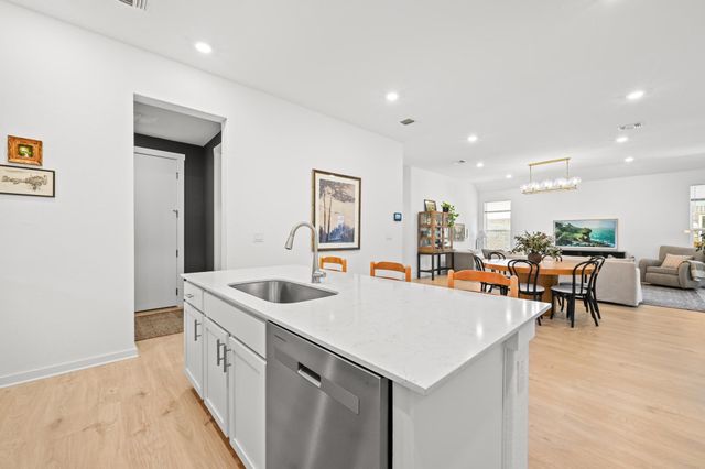 2037 Rosin Jaw WALK, Leander, TX 78641