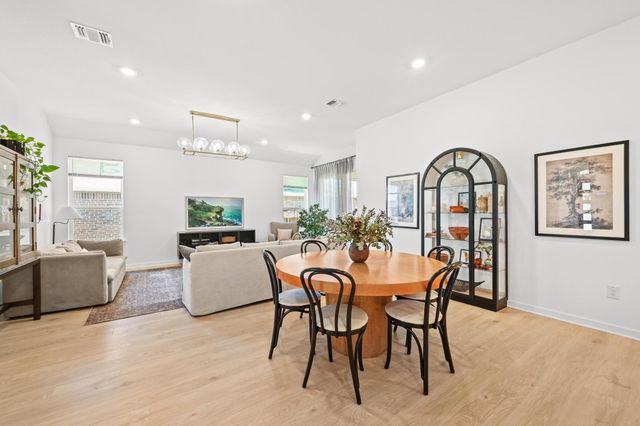 2037 Rosin Jaw WALK, Leander, TX 78641