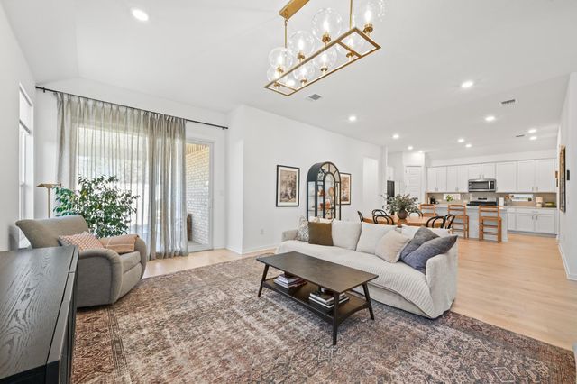 2037 Rosin Jaw WALK, Leander, TX 78641