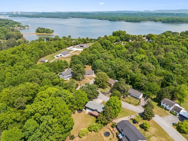 7919 Cove Ridge Drive, Hixson, TN 37343