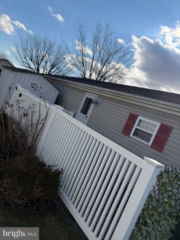 3 JUNIPER CIR, New Hope, PA 18938