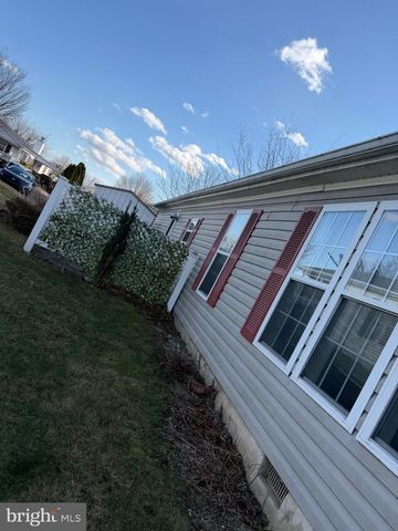 3 JUNIPER CIR, New Hope, PA 18938