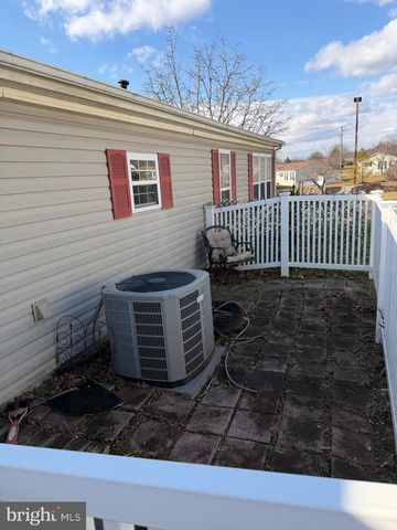 3 JUNIPER CIR, New Hope, PA 18938