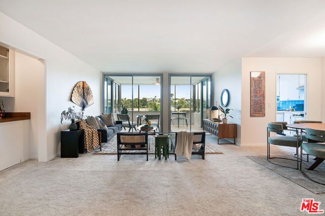 8701 Delgany Avenue 208, Playa Del Rey (los Angeles), CA 90293