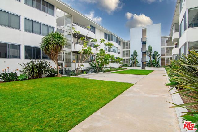 8701 Delgany Avenue 208, Playa Del Rey (los Angeles), CA 90293