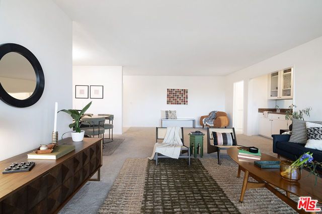 8701 Delgany Avenue 208, Playa Del Rey (los Angeles), CA 90293