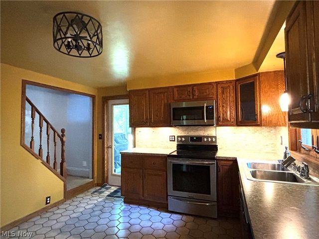 343 State Street, Leetonia, OH 44431