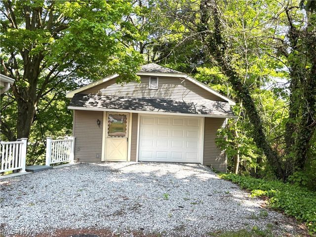 343 State Street, Leetonia, OH 44431