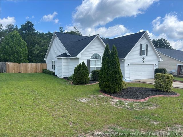179 Fallingleaf Drive, Raeford, NC 28376