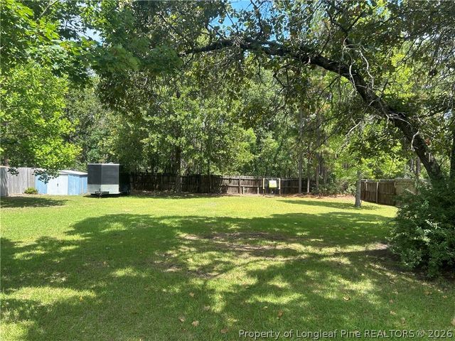 179 Fallingleaf Drive, Raeford, NC 28376