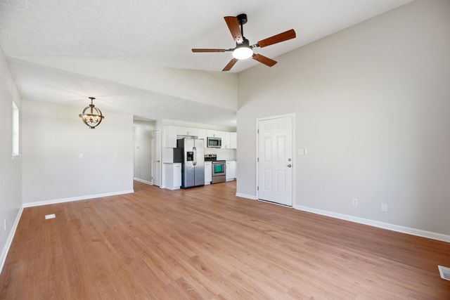 261 Donalynn Drive, Frankfort, KY 40601