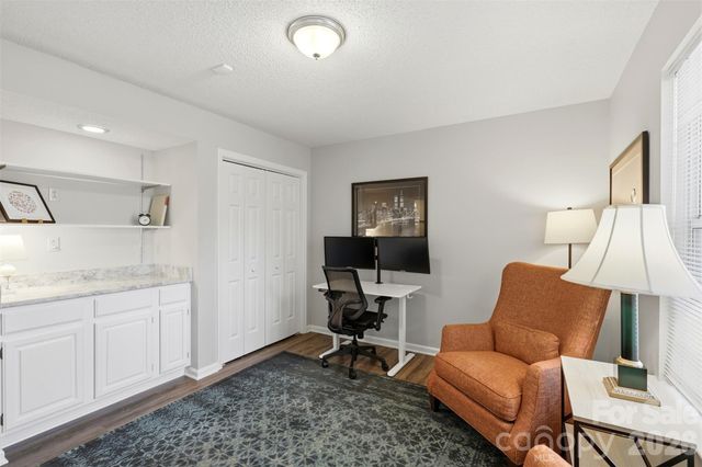 5007 Sharon Road P, Charlotte, NC 28210