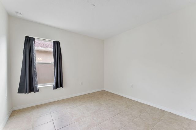 5330 NW Pine Trail Circle, Port St. Lucie, Port St Lucie, FL 34983