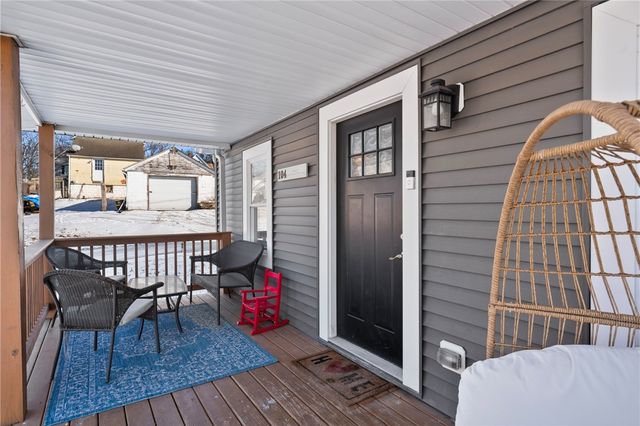 104 E School St, Mars Boro, PA 16046