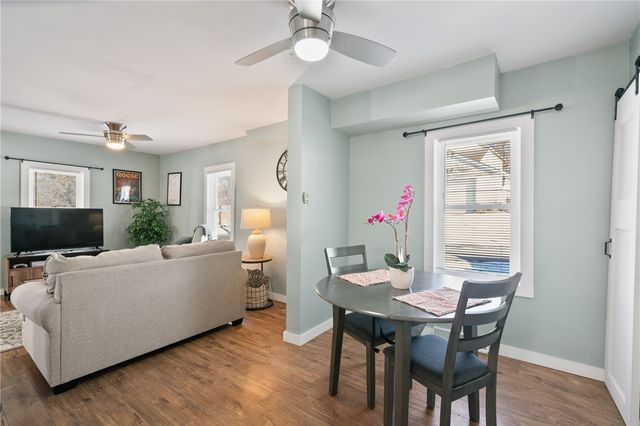 104 E School St, Mars Boro, PA 16046