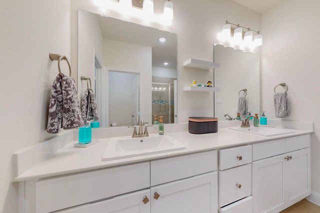 12977 Wymeth Drive, Farmers Branch, TX 75234