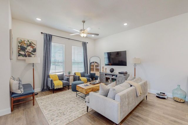 12977 Wymeth Drive, Farmers Branch, TX 75234