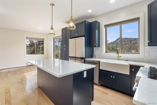 142 Hackamore Drive, Florissant, CO 80816