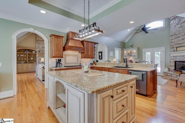 38 Shore Vista Lane, Greer, SC 29651