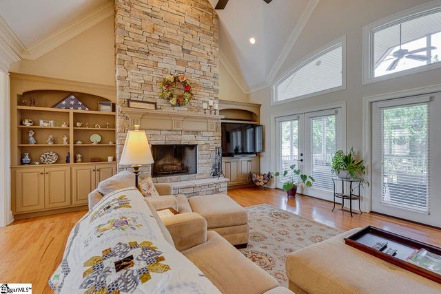 38 Shore Vista Lane, Greer, SC 29651