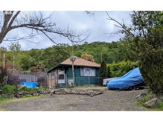 1119 Ne CRESCENT Aly, Roseburg, OR 97470