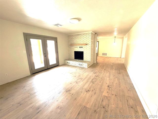 512 Pine Street, Henryetta, OK 74437
