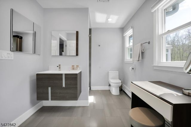 36 Coppergate Dr, Bernards Twp., NJ 07920