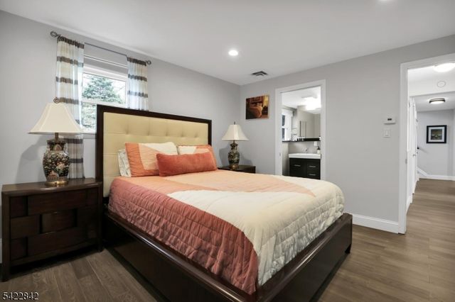 36 Coppergate Dr, Bernards Twp., NJ 07920