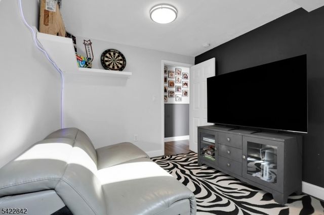 36 Coppergate Dr, Bernards Twp., NJ 07920