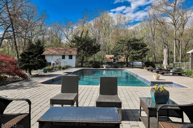 36 Coppergate Dr, Bernards Twp., NJ 07920