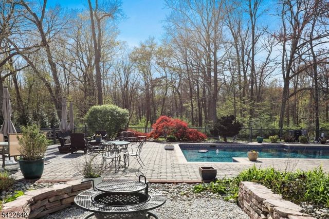 36 Coppergate Dr, Bernards Twp., NJ 07920