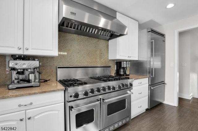 36 Coppergate Dr, Bernards Twp., NJ 07920