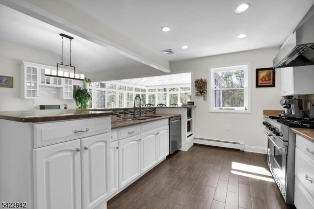 36 Coppergate Dr, Bernards Twp., NJ 07920