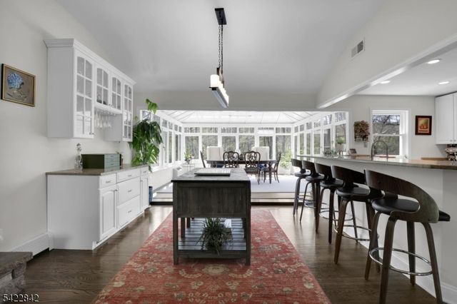 36 Coppergate Dr, Bernards Twp., NJ 07920