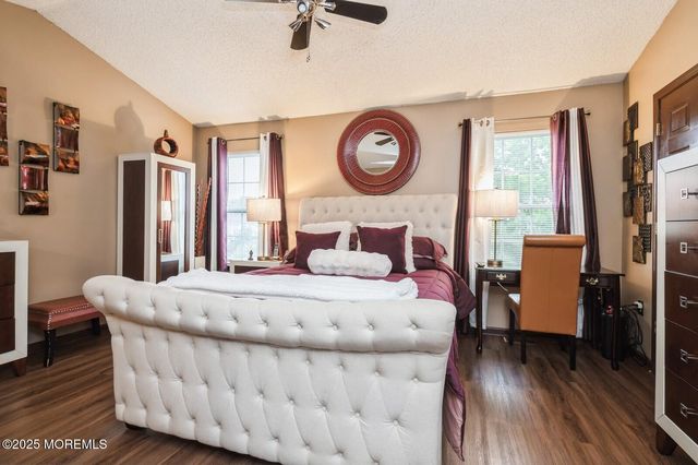84 Annapolis Street, Tinton Falls, NJ 07712