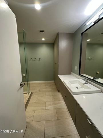 200 W PORTLAND Street 426, Phoenix, AZ 85003