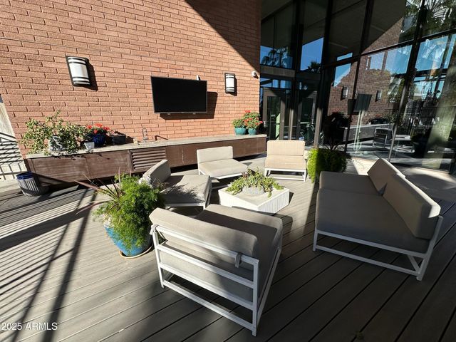 200 W PORTLAND Street 426, Phoenix, AZ 85003