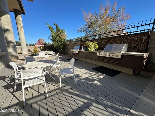 200 W PORTLAND Street 426, Phoenix, AZ 85003