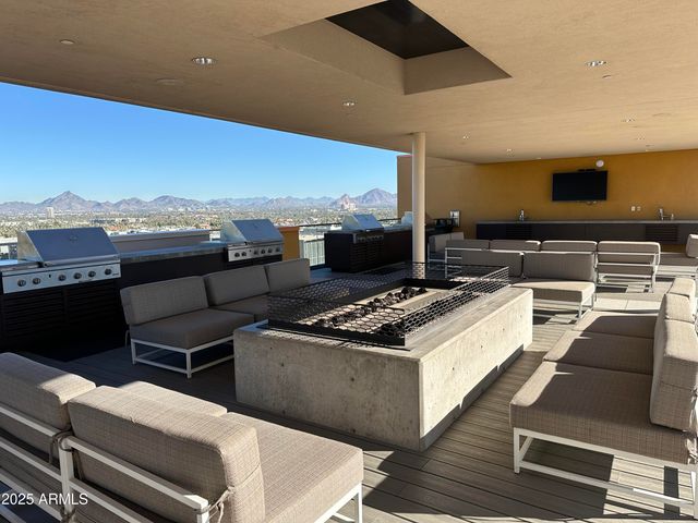 200 W PORTLAND Street 426, Phoenix, AZ 85003