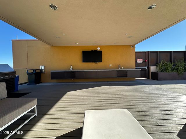 200 W PORTLAND Street 426, Phoenix, AZ 85003