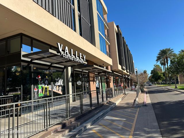 200 W PORTLAND Street 426, Phoenix, AZ 85003