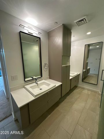 200 W PORTLAND Street 426, Phoenix, AZ 85003